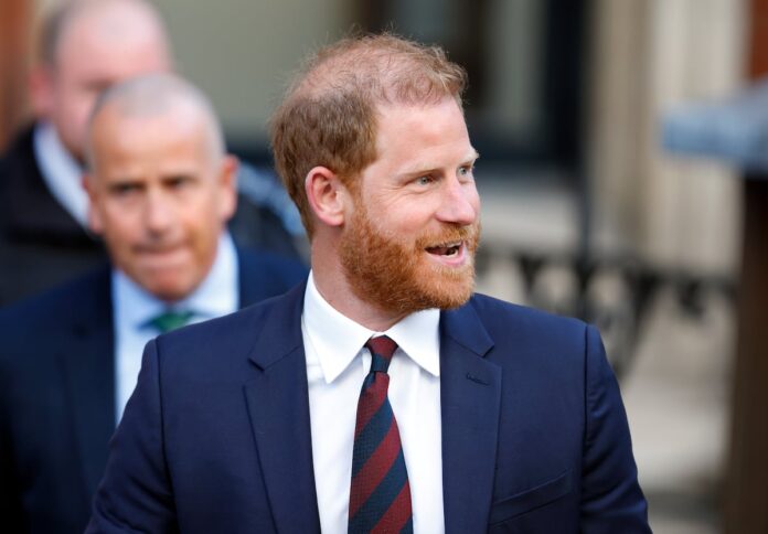 Enrique-de-Inglaterra-regresa-al-Reino-Unido-en-su-visita.jpg